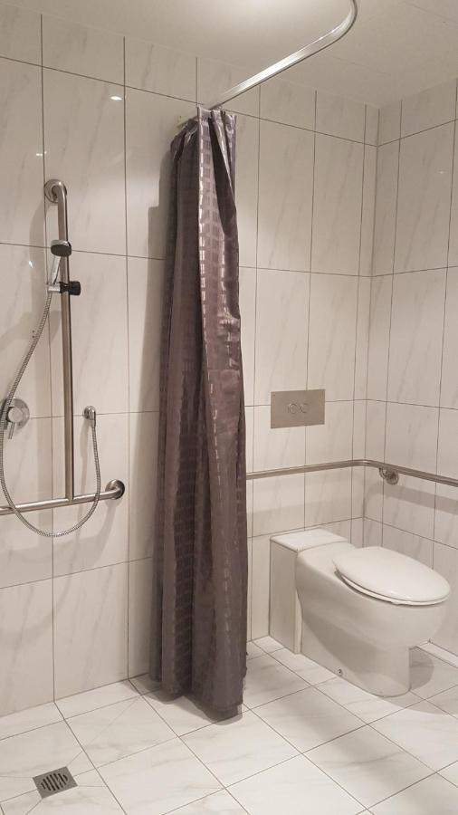 Quest East Melbourne Aparthotel Bagian luar foto