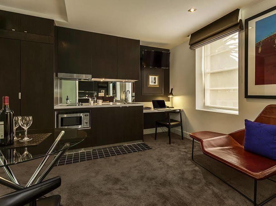 Quest East Melbourne Aparthotel Bagian luar foto