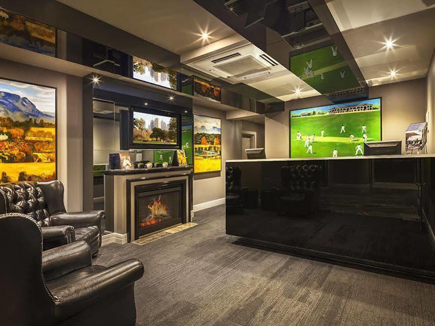 Quest East Melbourne Aparthotel Bagian luar foto